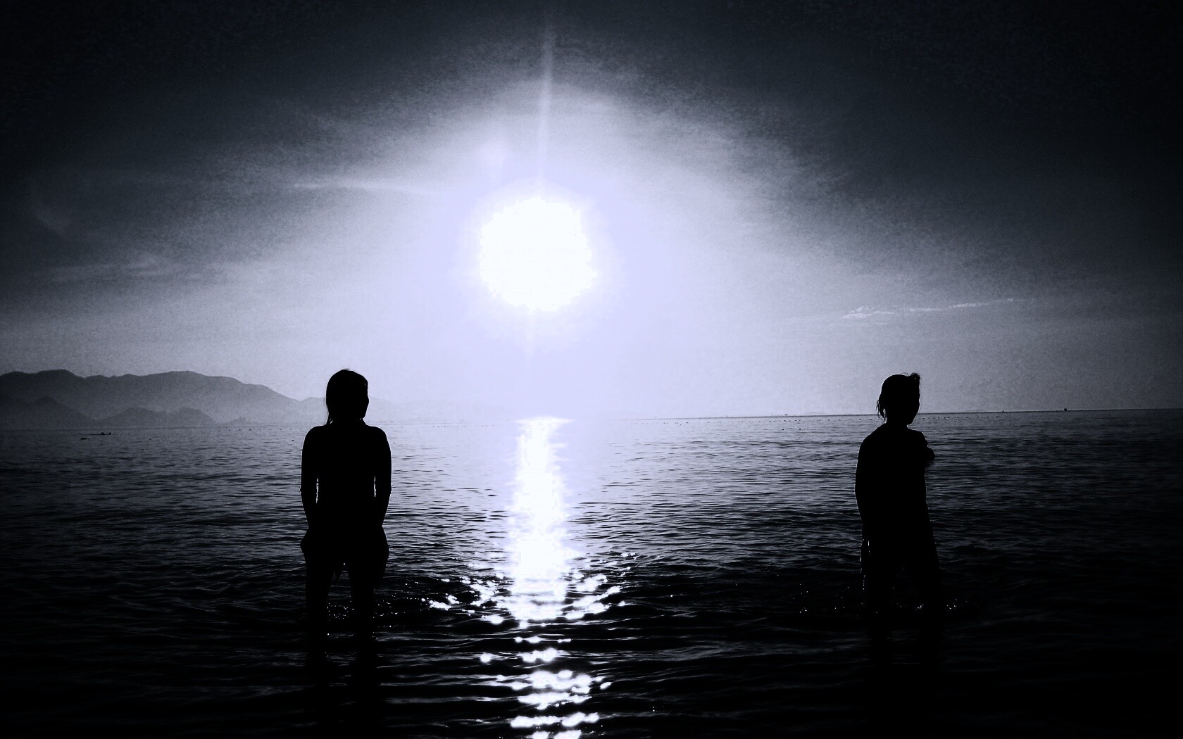 Море, солнце, девушки обои