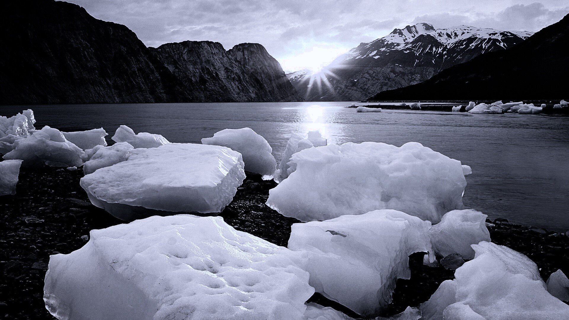 Зимнее горное озеро обои