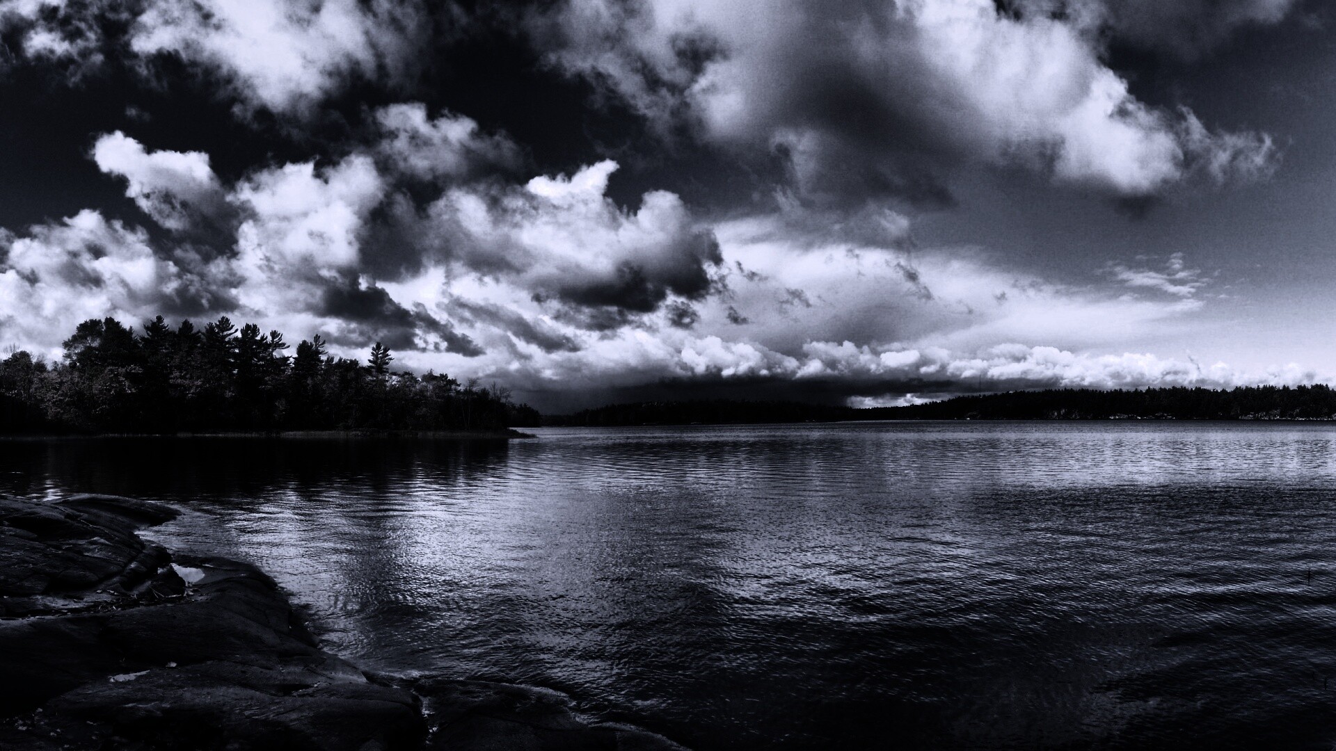 Штиль над озером обои