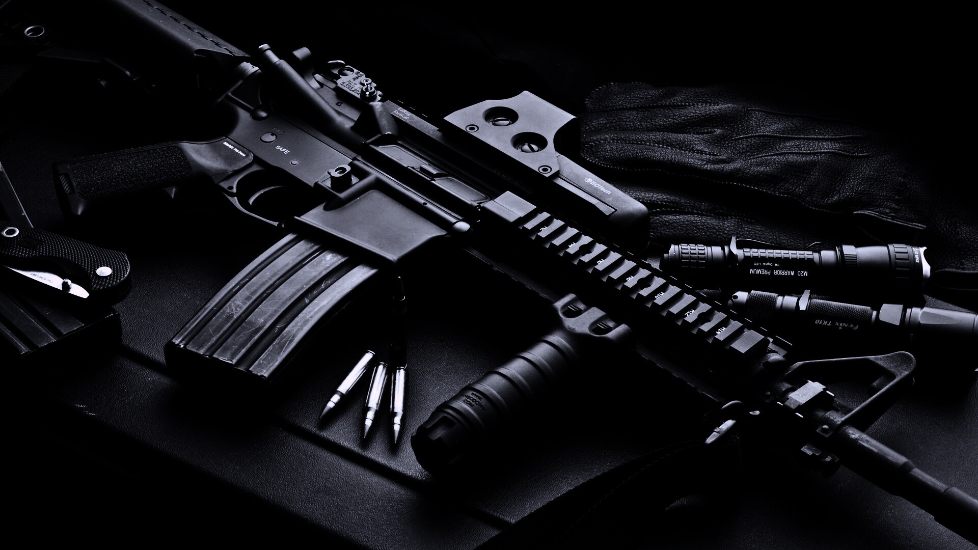 Черный автомат обои