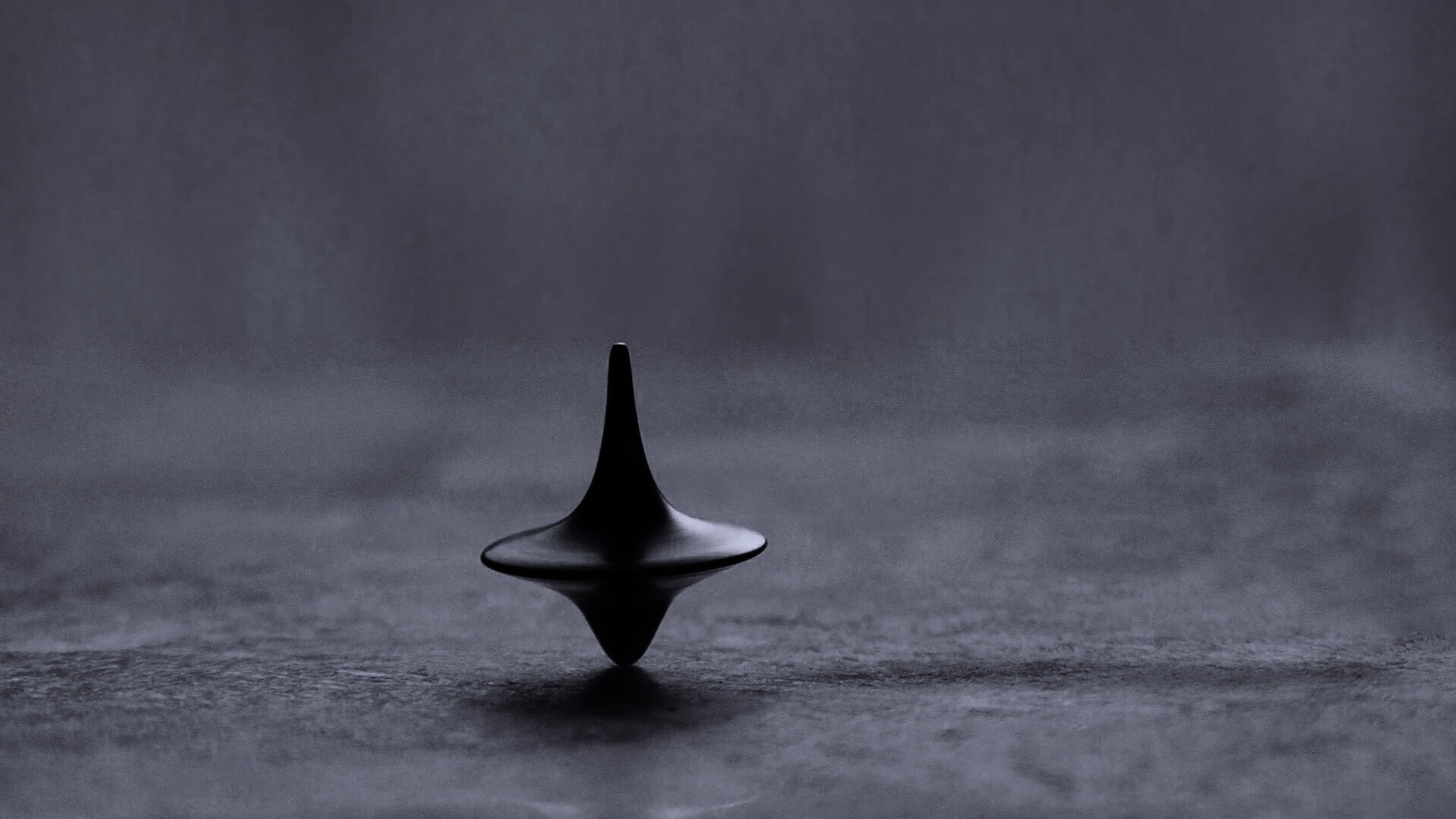 Волчок обои