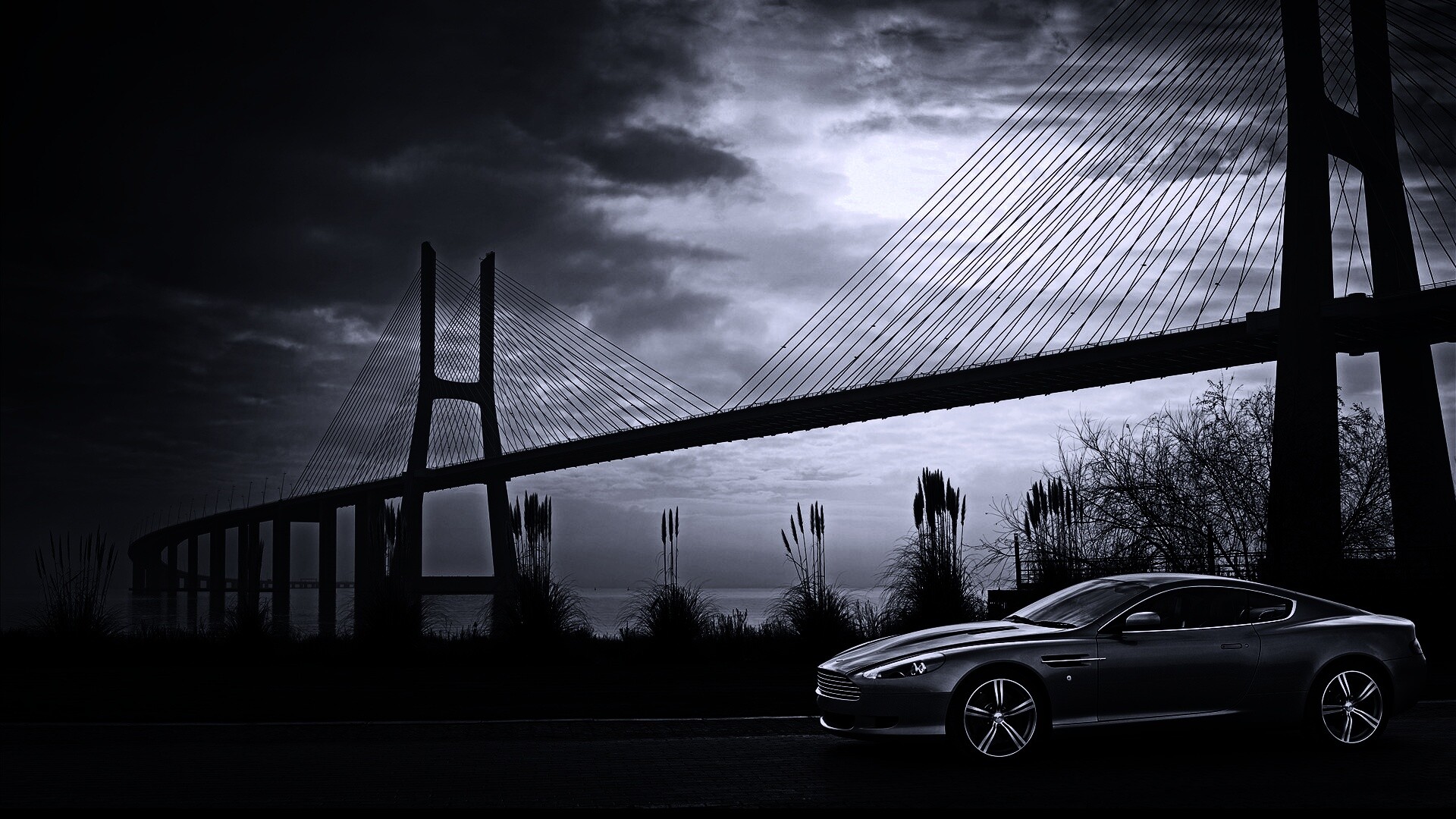 Aston Martin на фоне моста обои