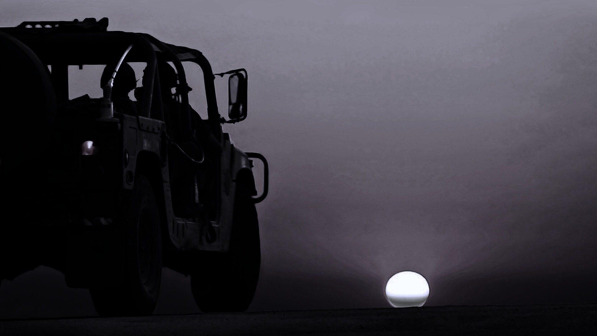 Военный Hammer обои