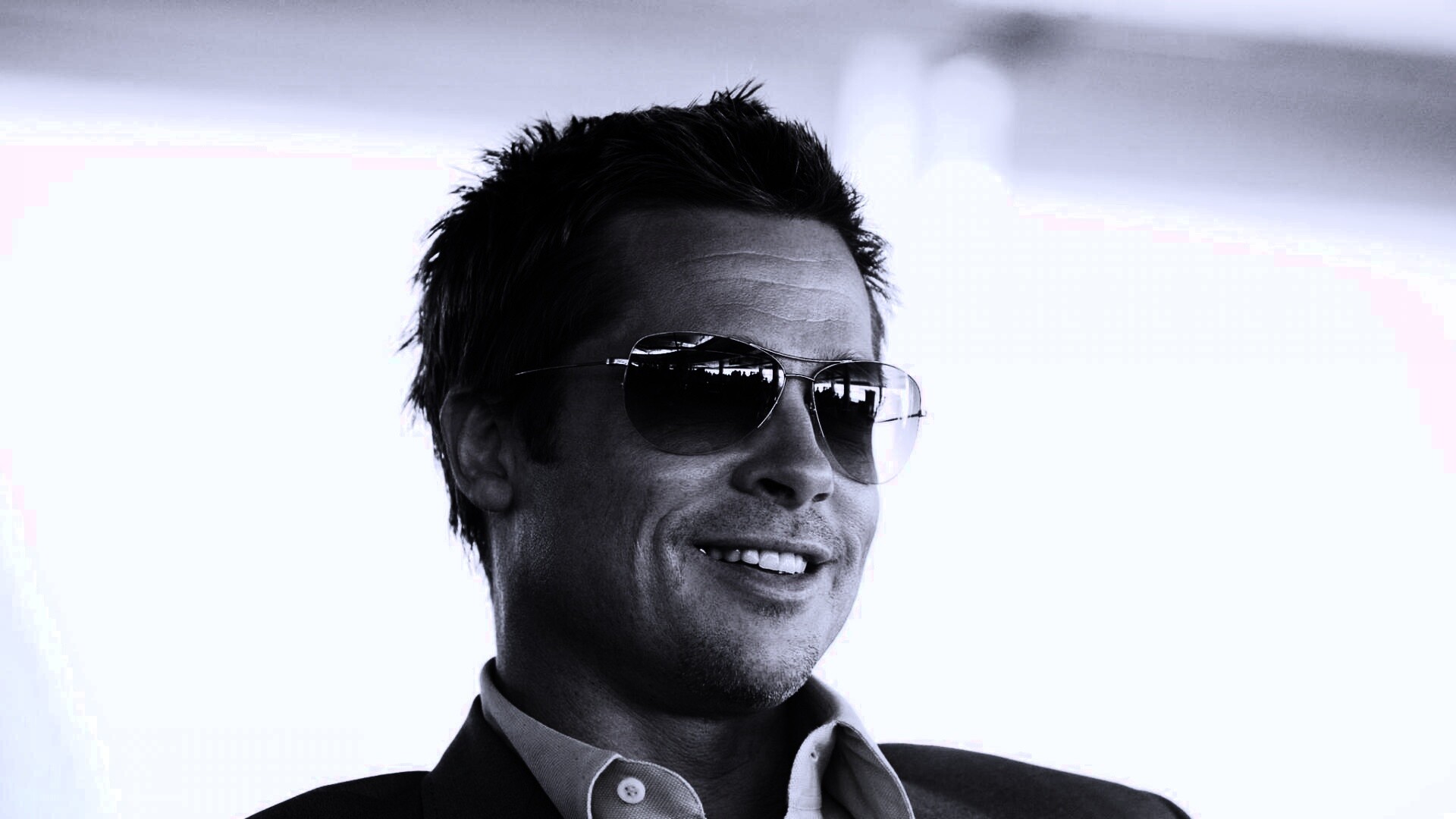 Брэд Питт в очках обои