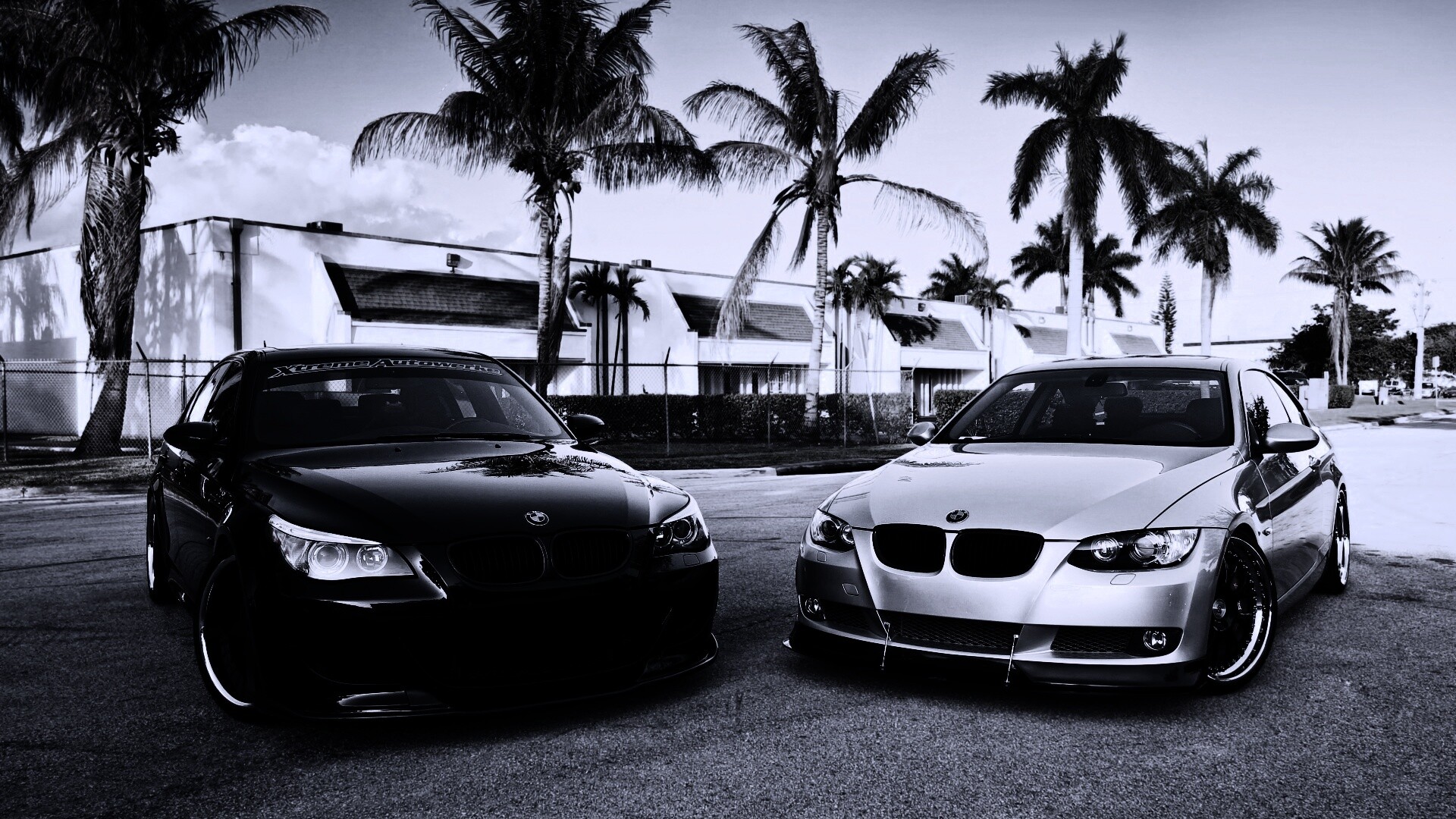 Чёрный и серебристый BMW обои