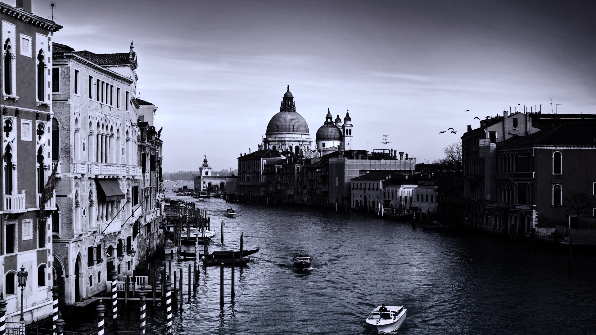 Канал в Венеции обои