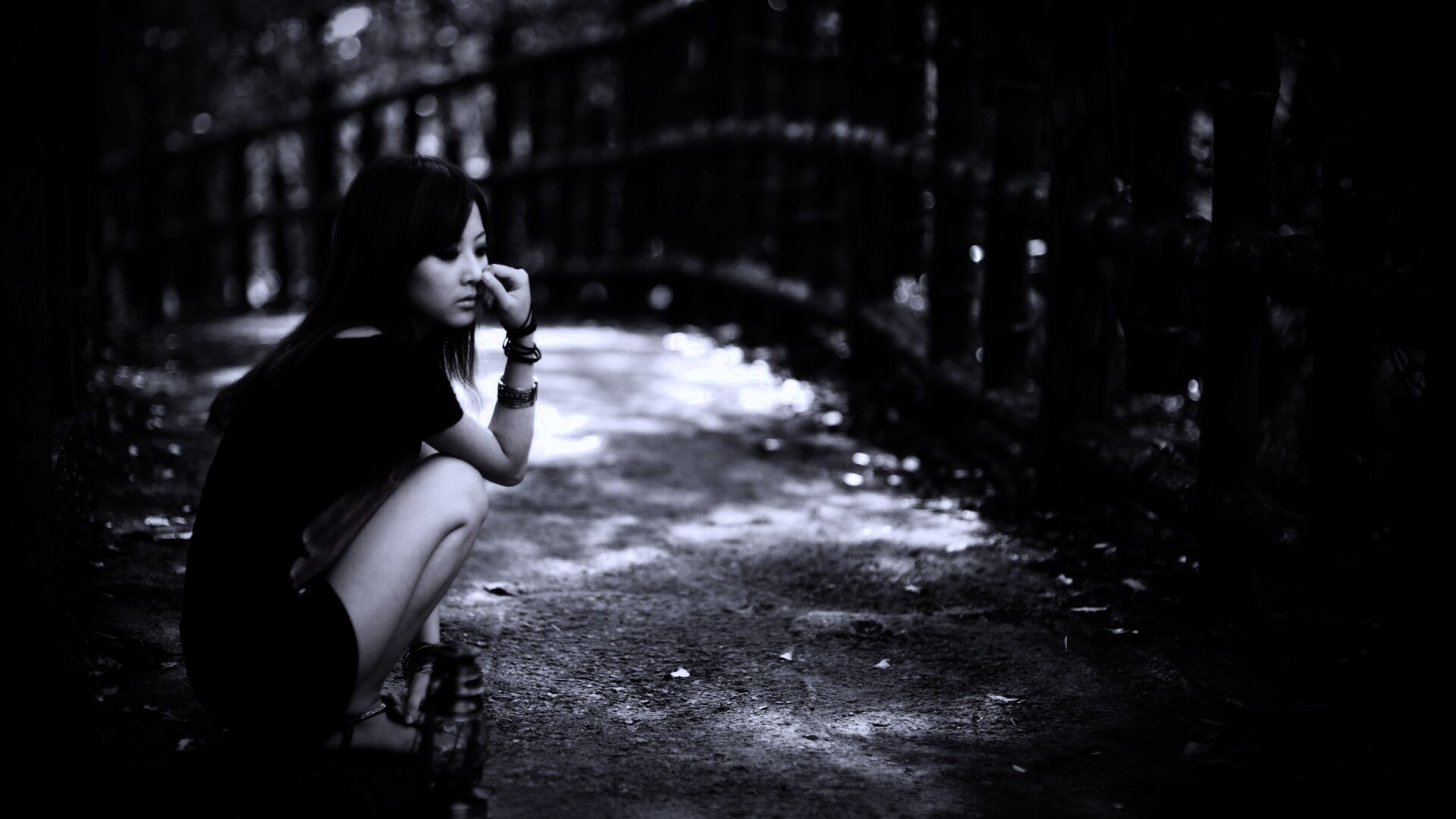 Грустная японская девушка обои