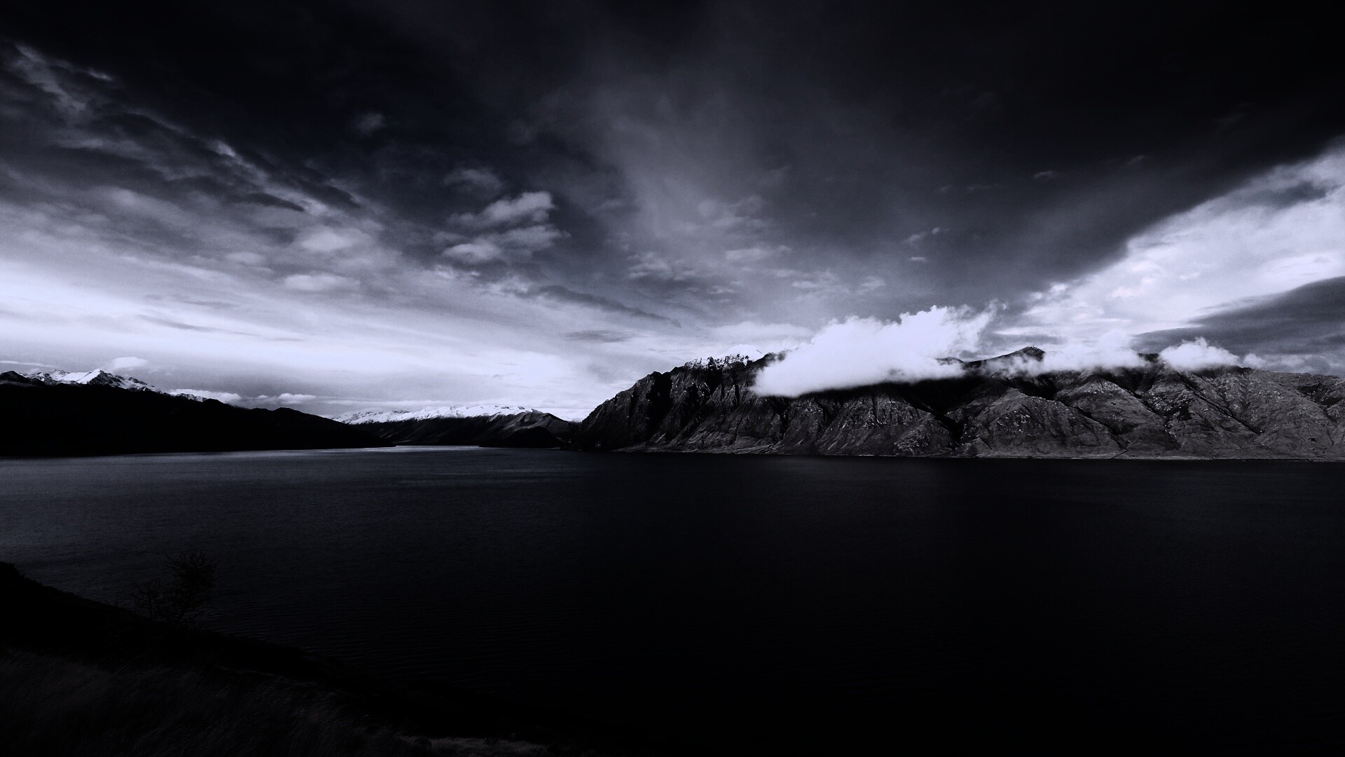 Живописная широкая река обои