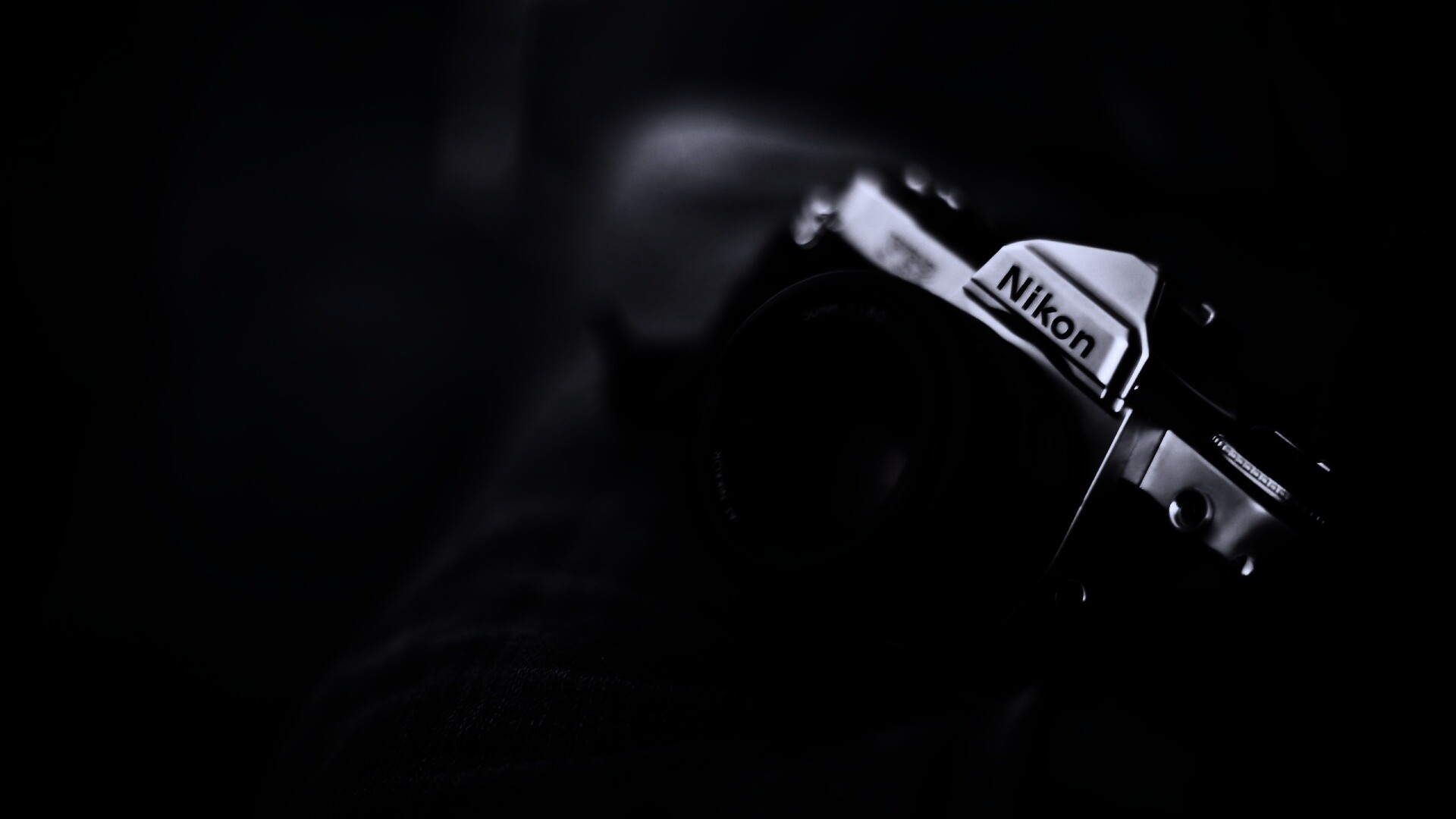 Плёночный фотоаппарат Nikon обои