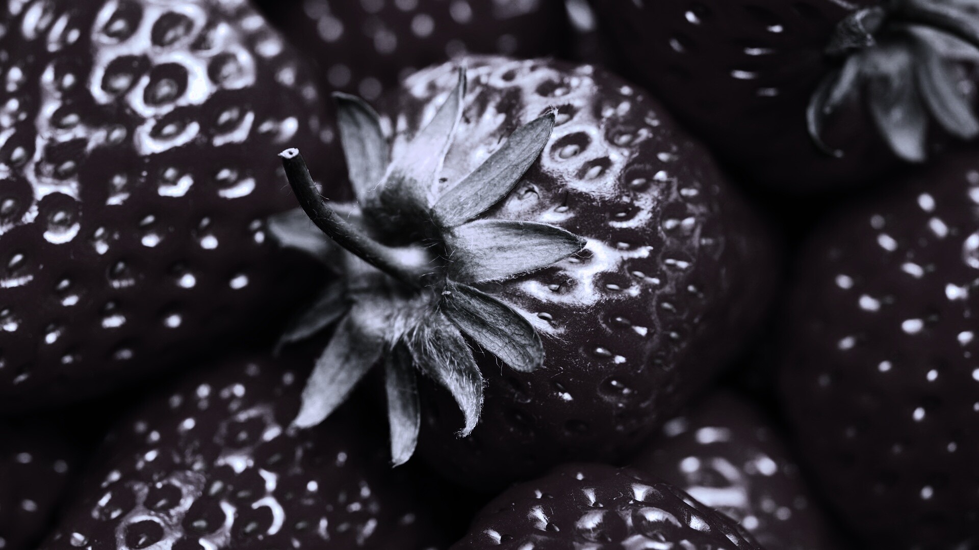 Сочная клубничка обои