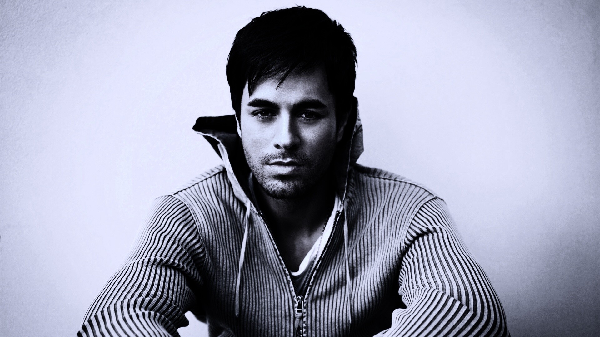 Энрике Иглесиас обои