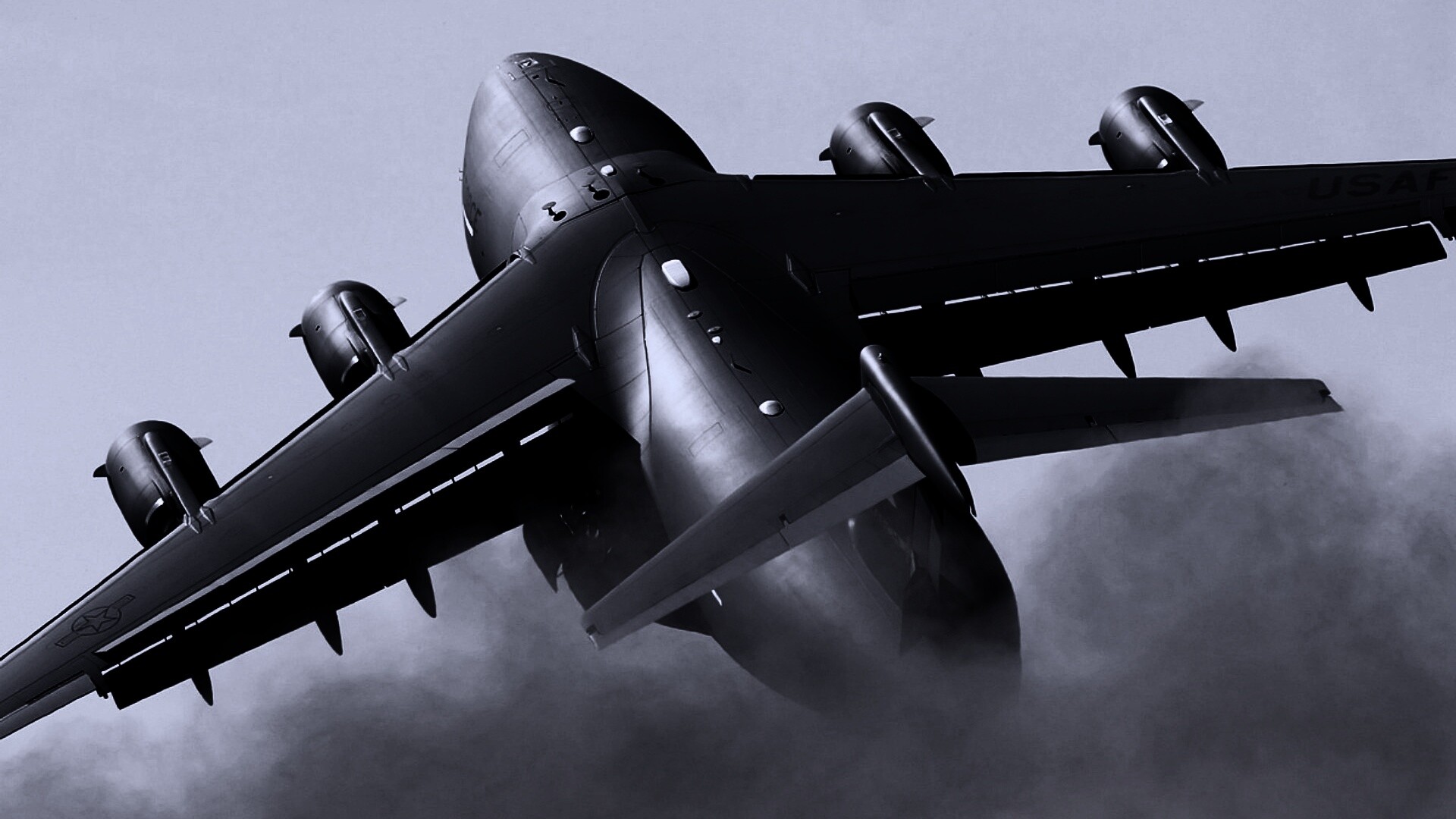 Большой грузовой самолет на взлете обои