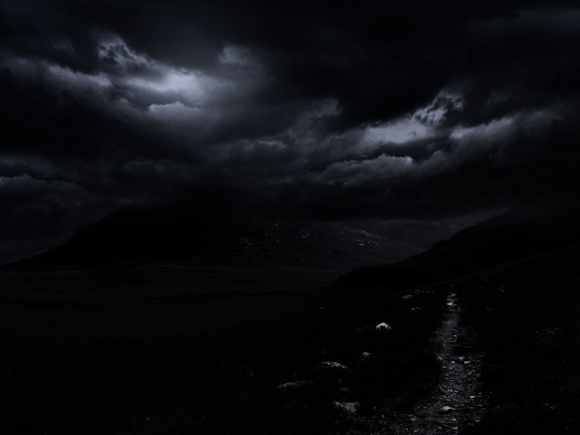 Тропинка средь холмов обои