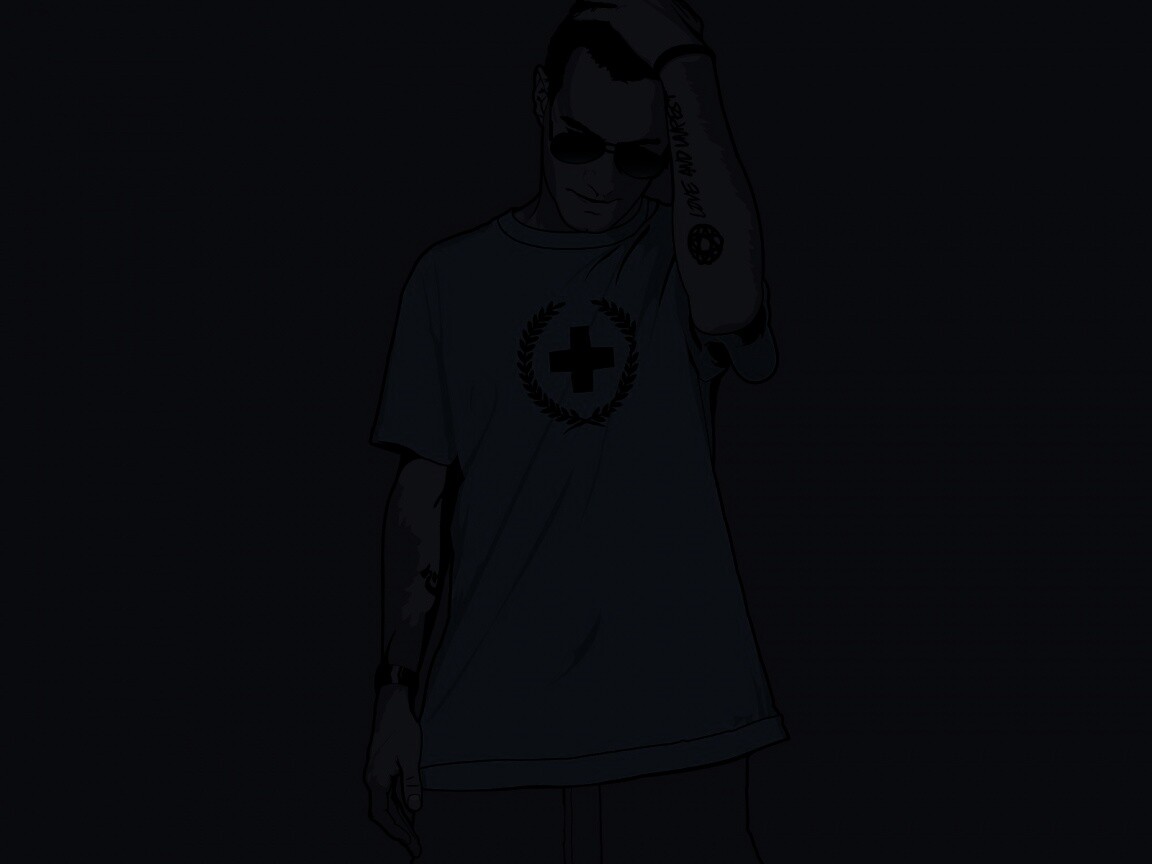 Парень в голубой футболке обои