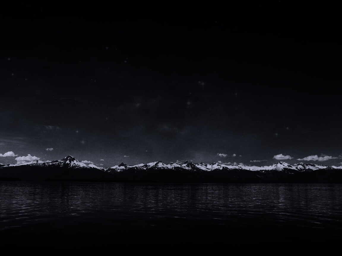 Горы за морем обои