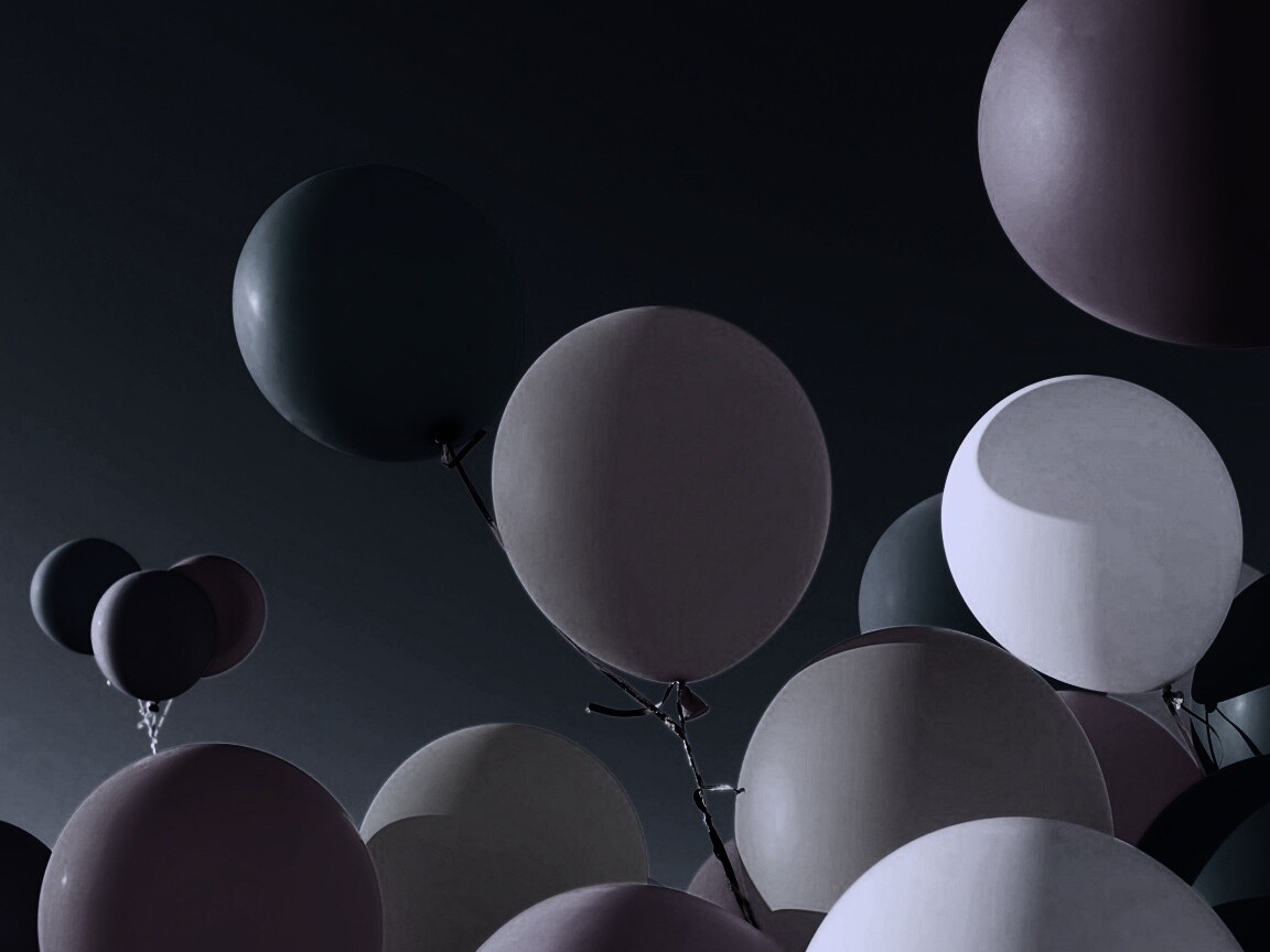 Разноцветные воздушные шарики обои