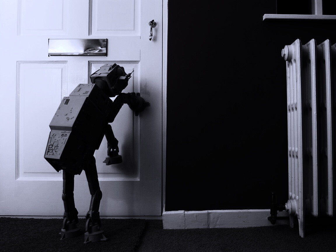 Имперский робот просится гулять обои