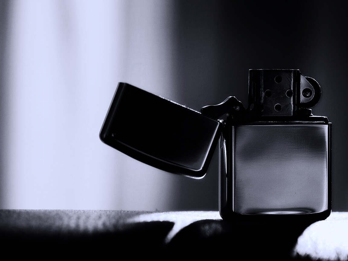 Зажигалка обои