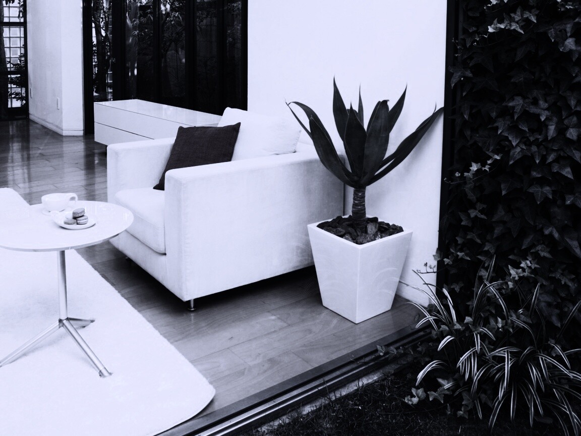 Белое кресло обои