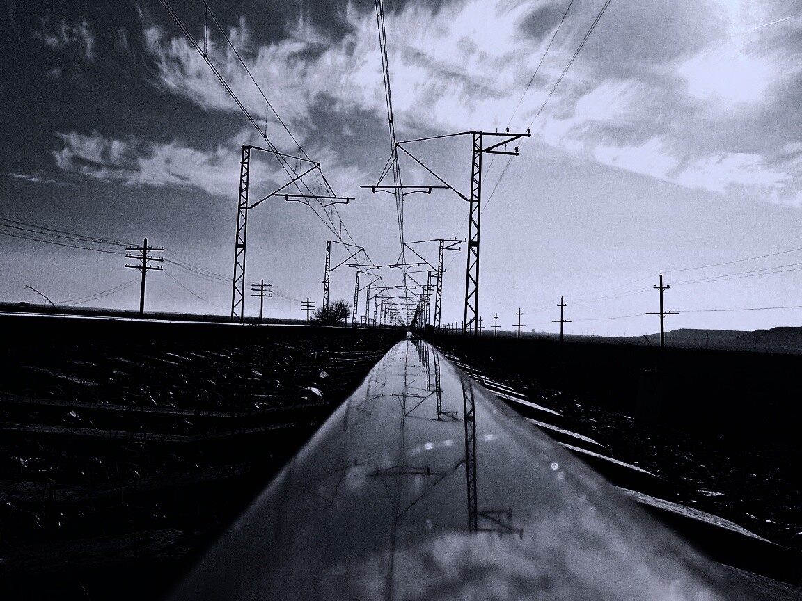 Отражение в рельсе обои