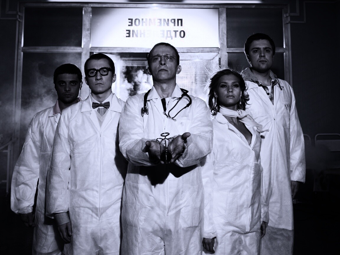 Спешат на помощь обои