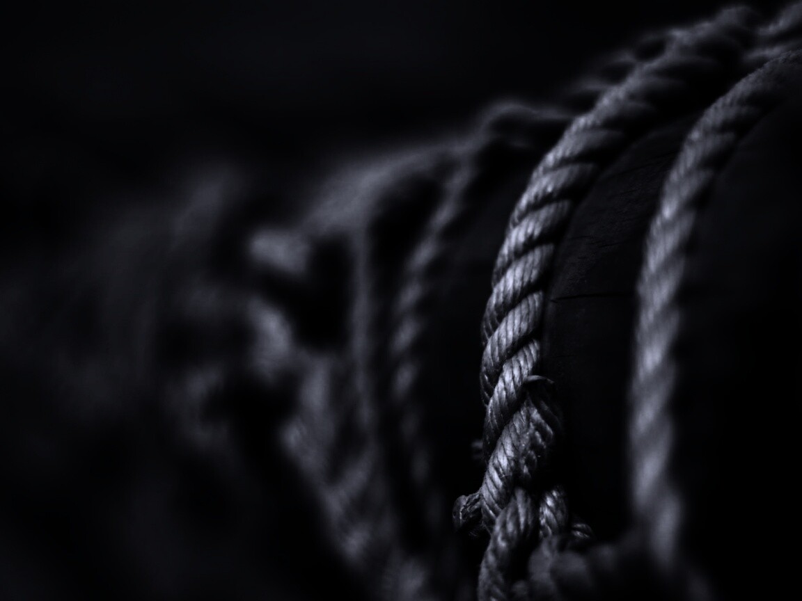 Веревка намотана на мачту обои