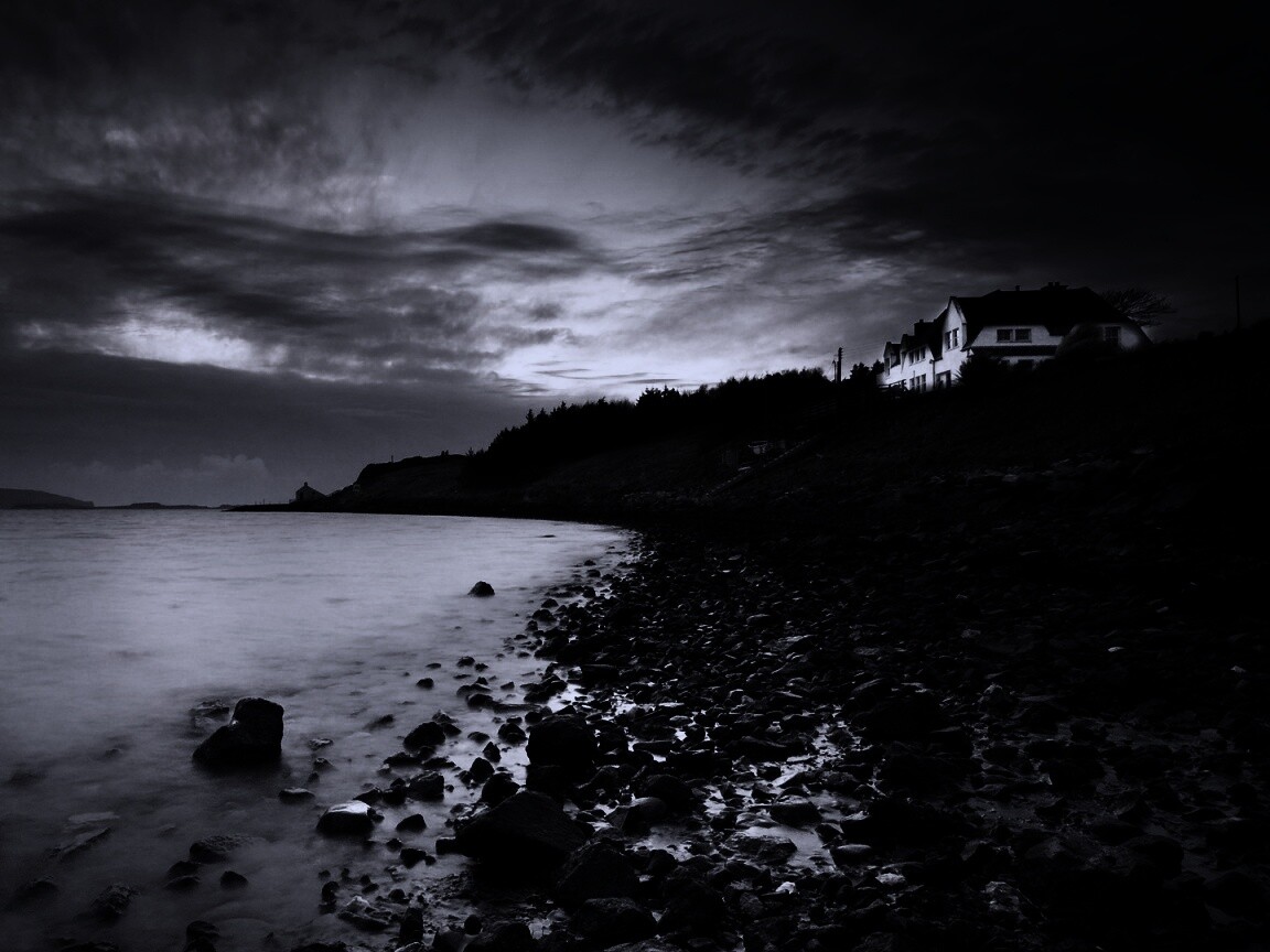 Дом у озера обои