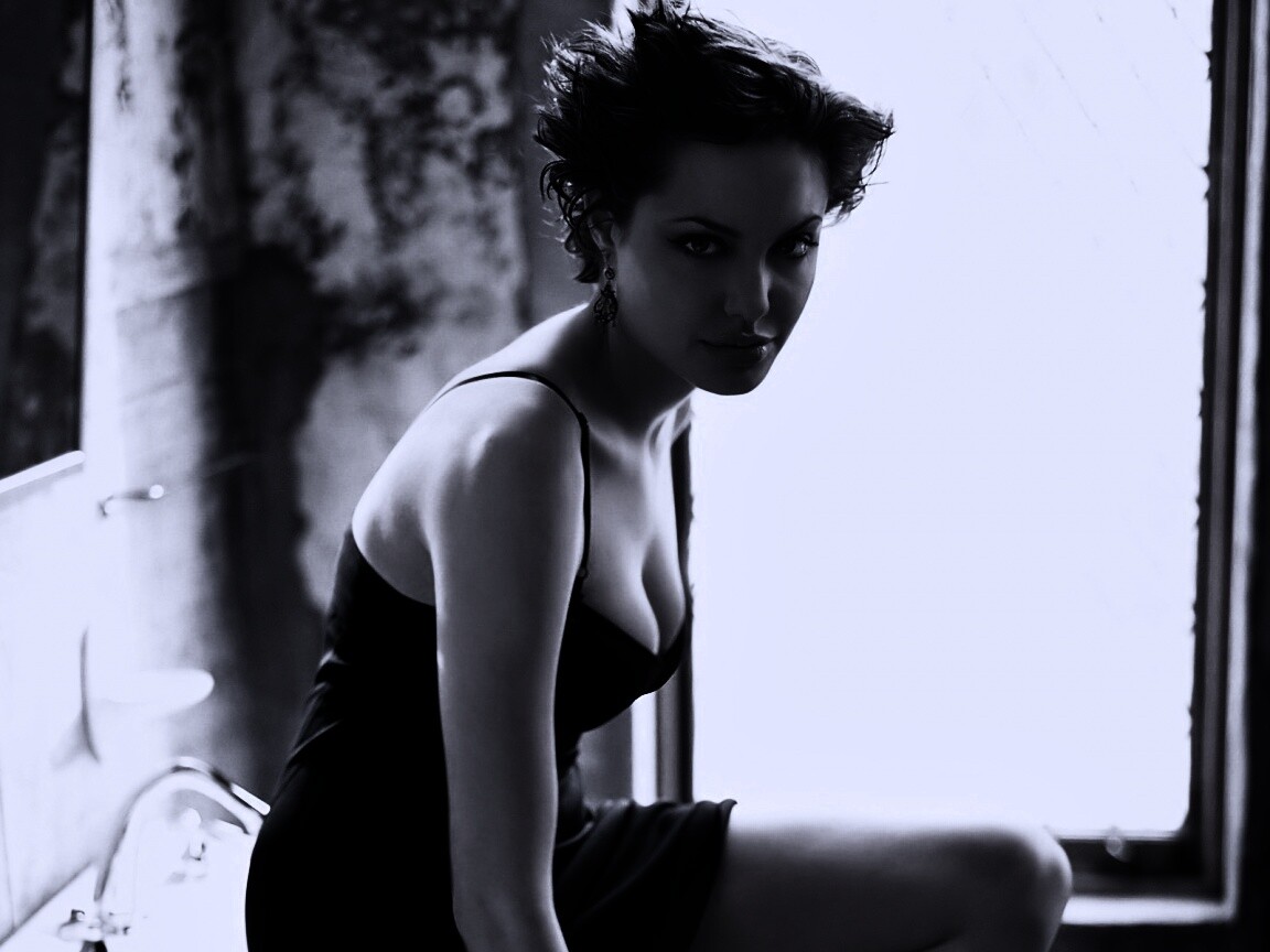 Angelina Jolie обои