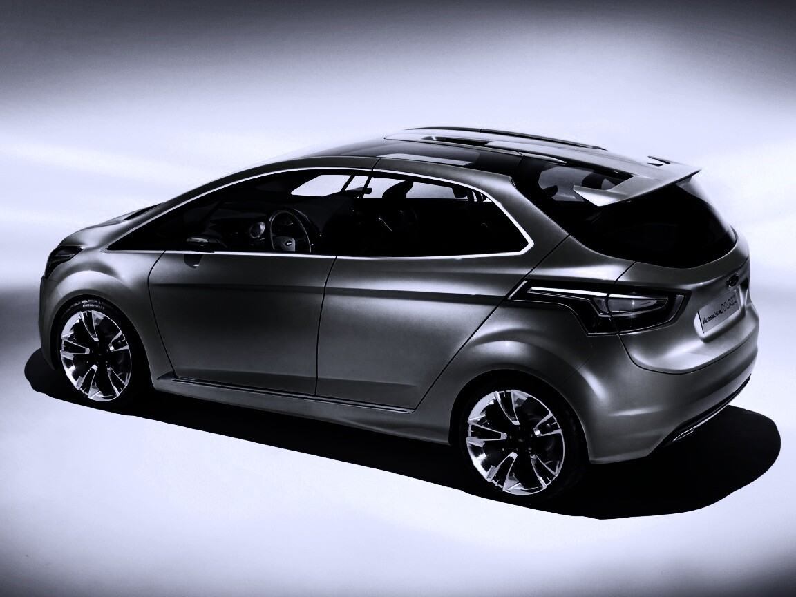 Субару хэтчбек обои