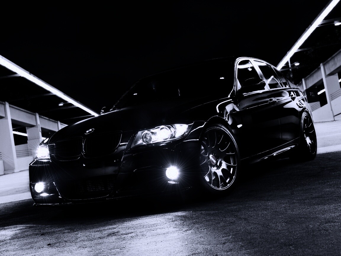 Чёрный БМВ обои