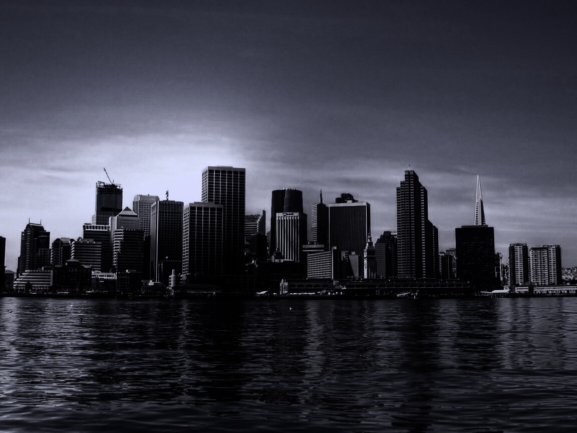 Небоскребы на береговой линии обои