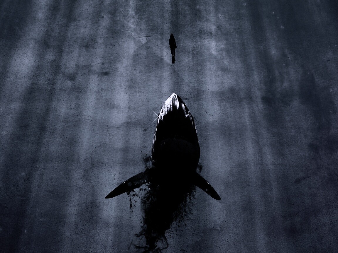 Акула гонится за человеком обои