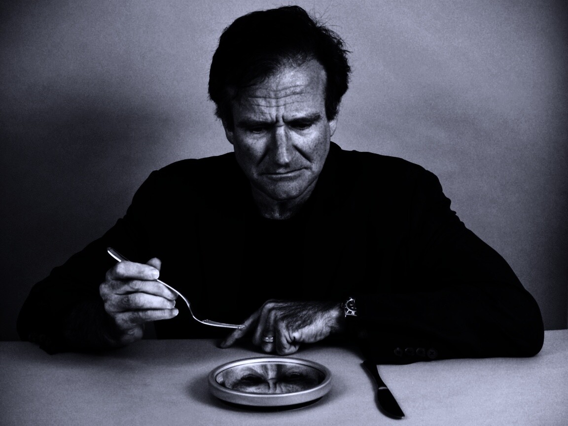 Робин Уильямс перед зеркалом обои