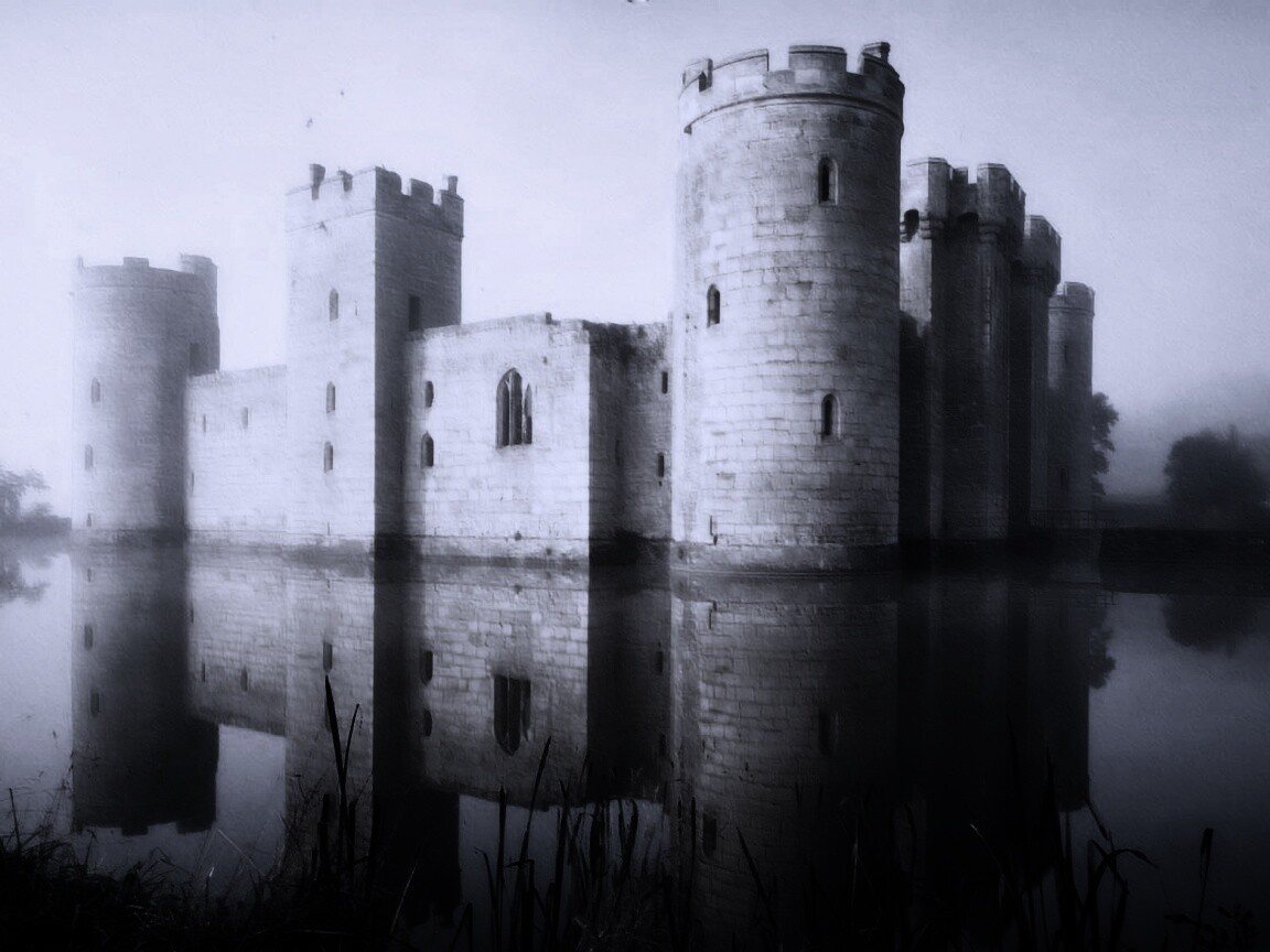 Замок на озере обои