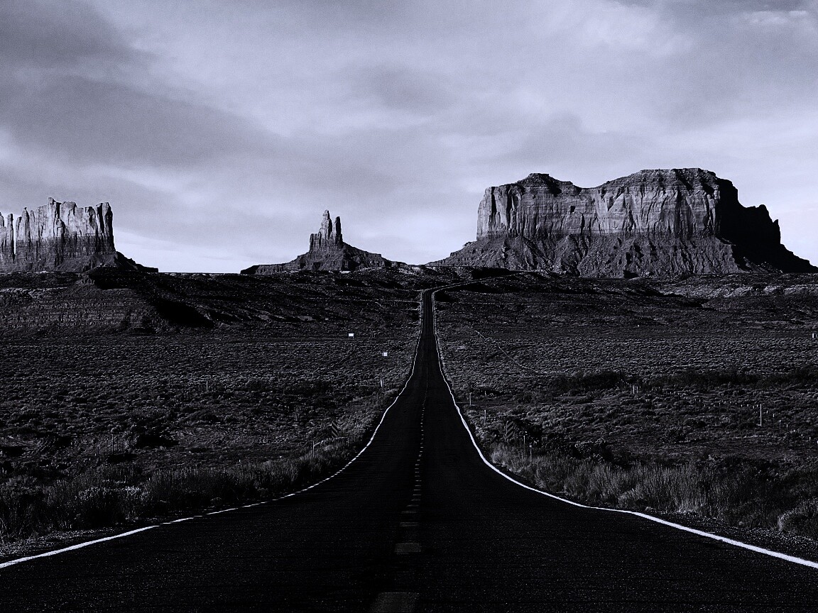 Дорога в пустыне обои