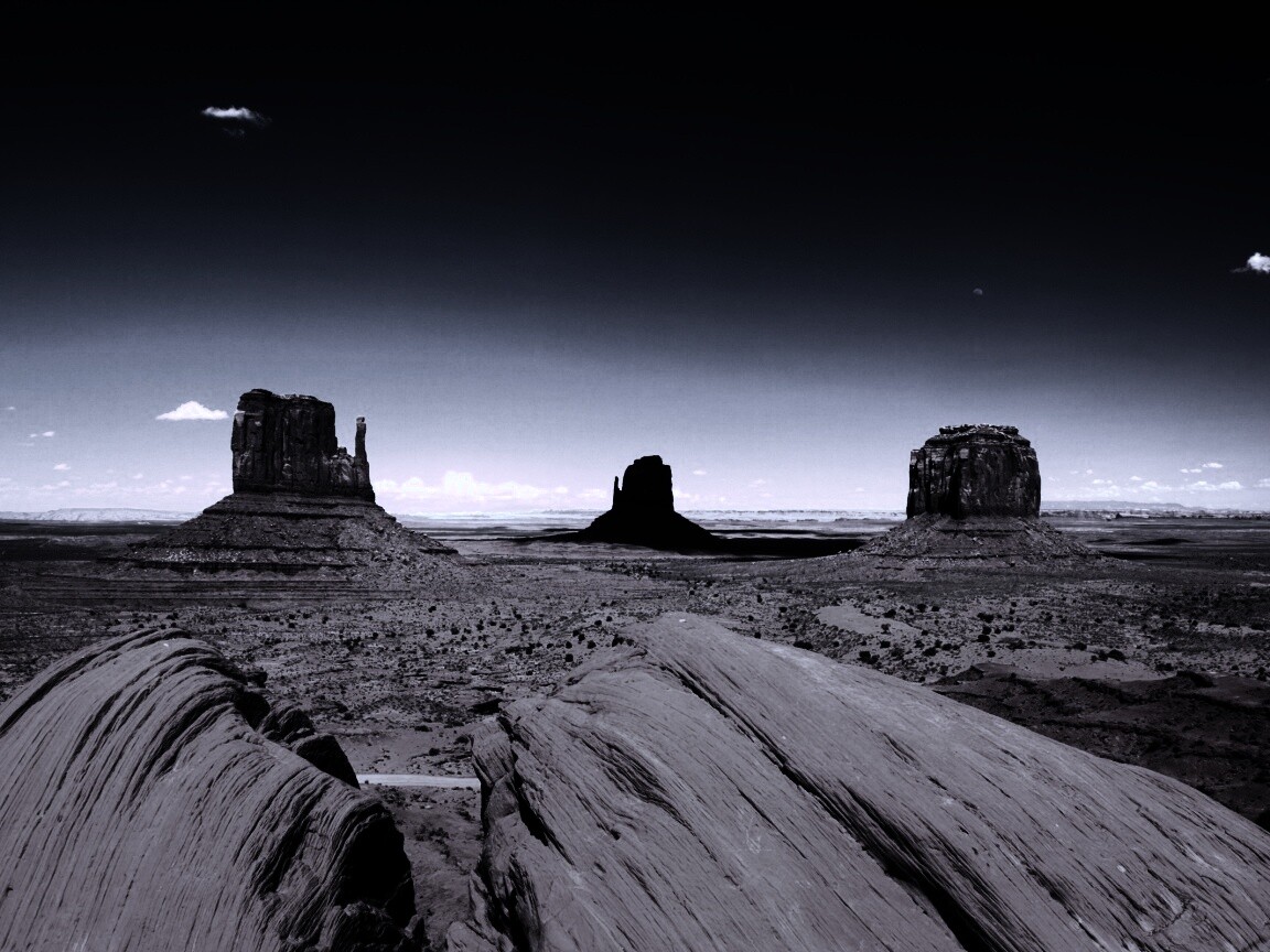 Долина монументальных гор обои