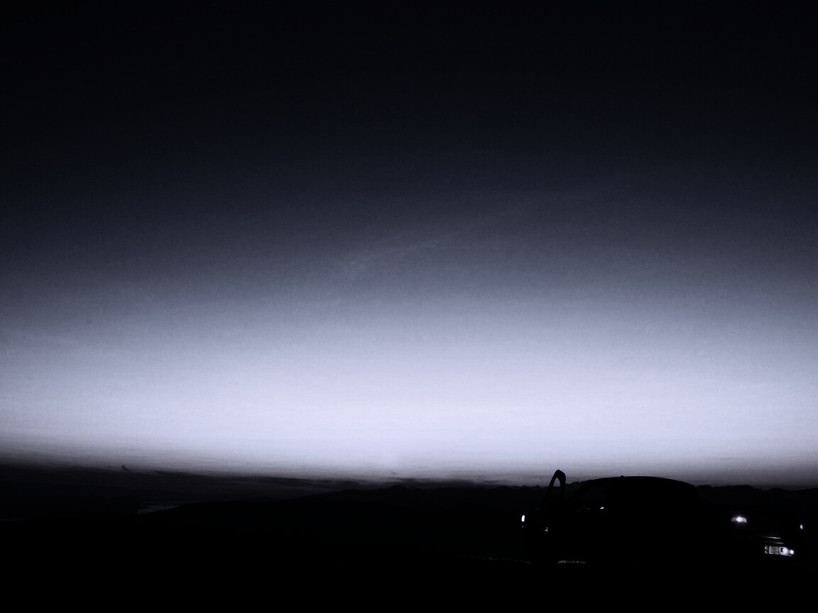 Авто на фоне заката обои