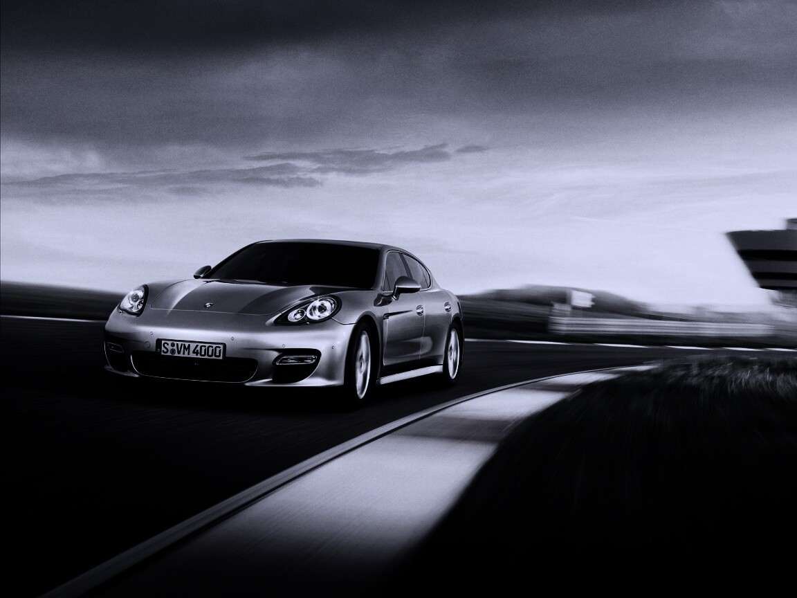 Автомобиль на треке обои