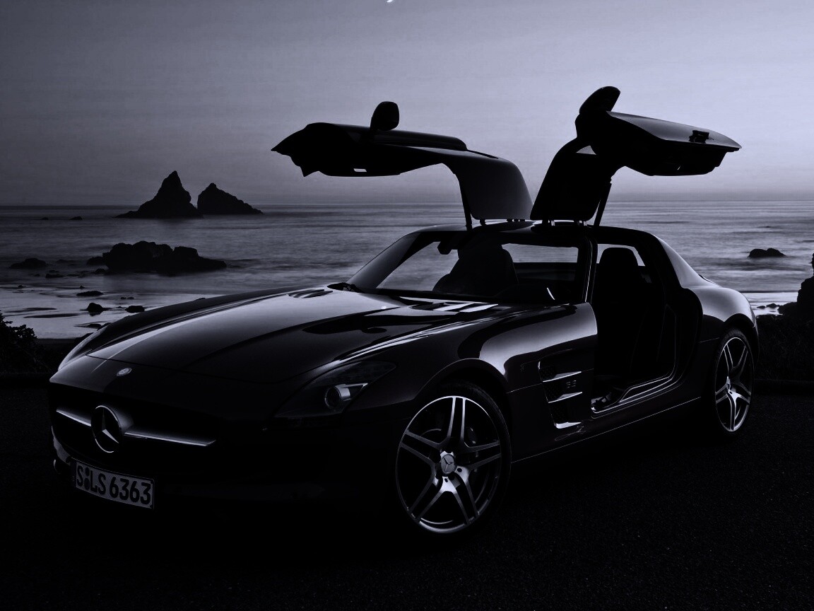 Мерседес на побережье обои