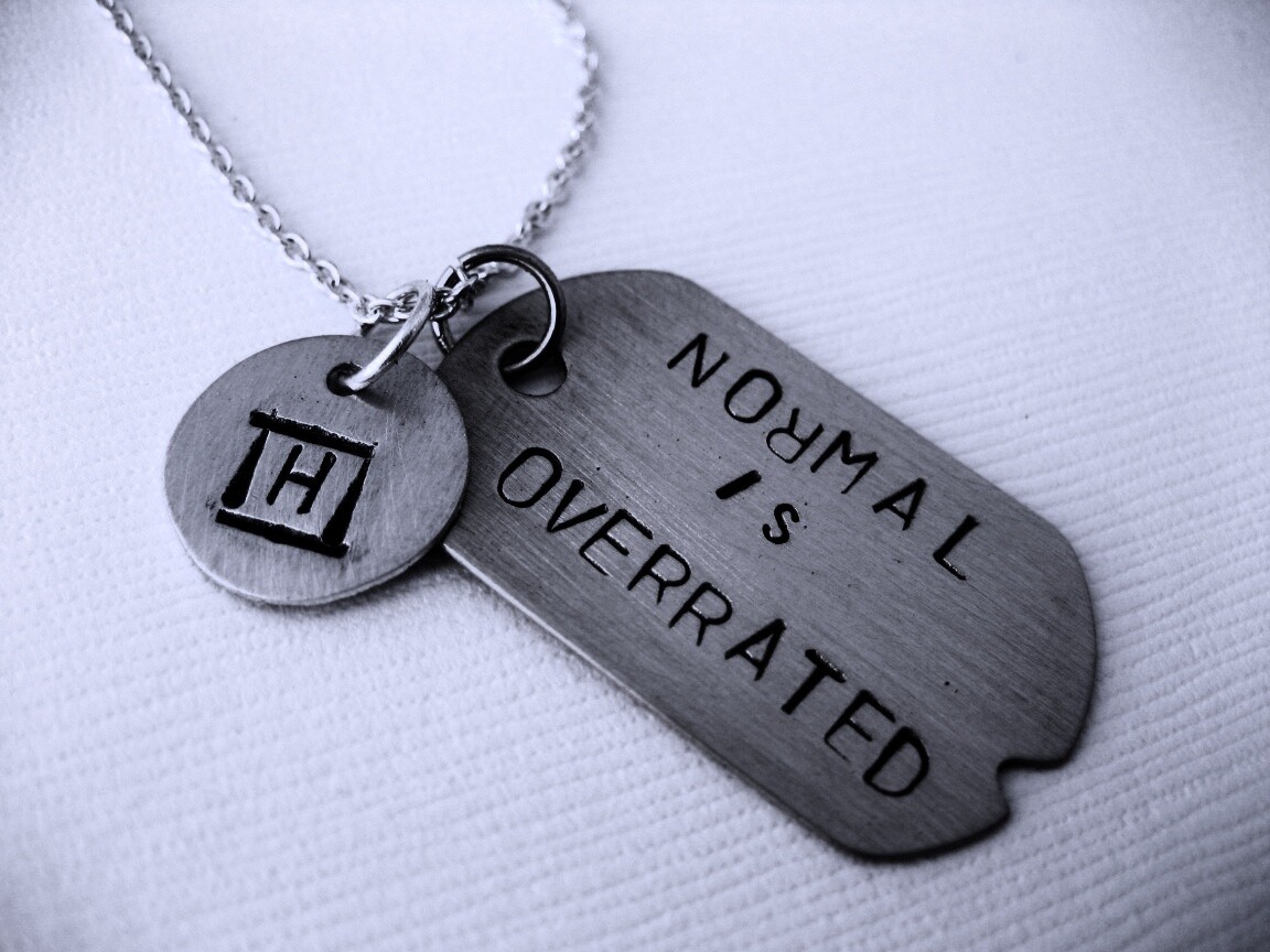 Нормальность переоценена обои