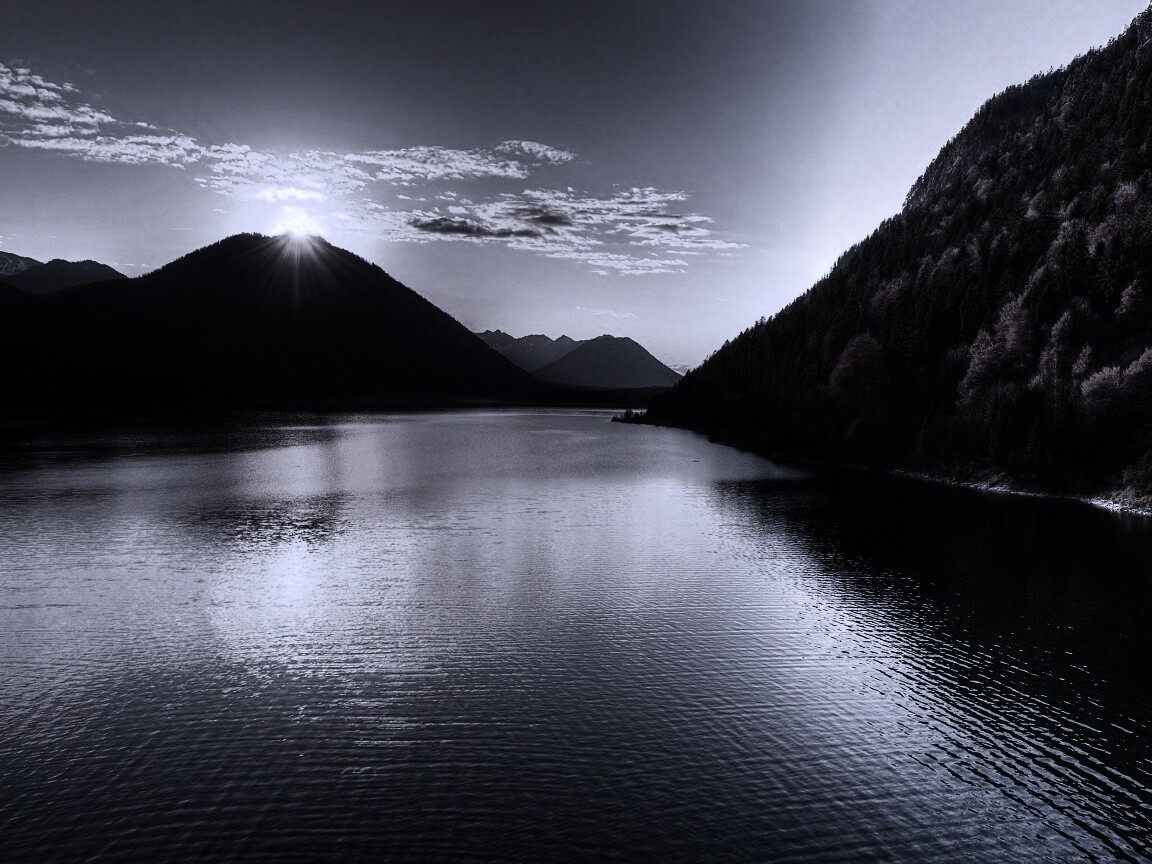 Закат в горах обои