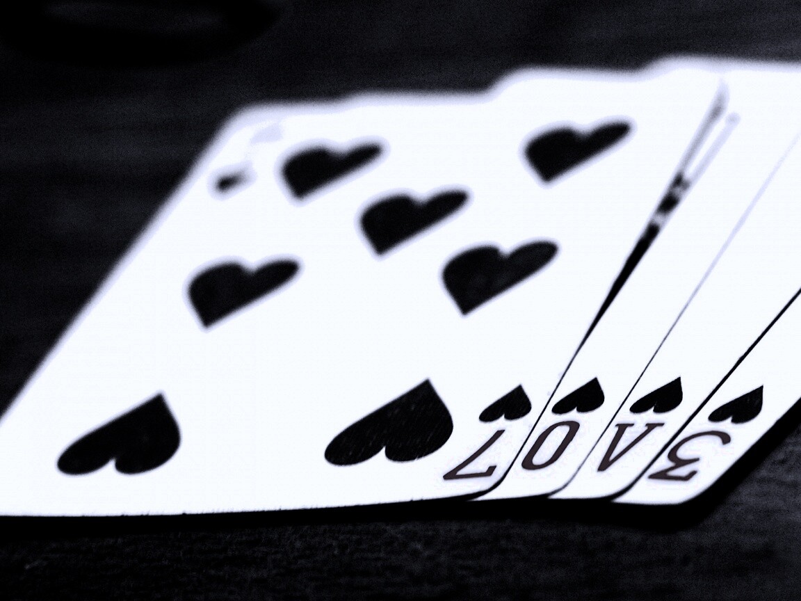 Любовь и карты обои