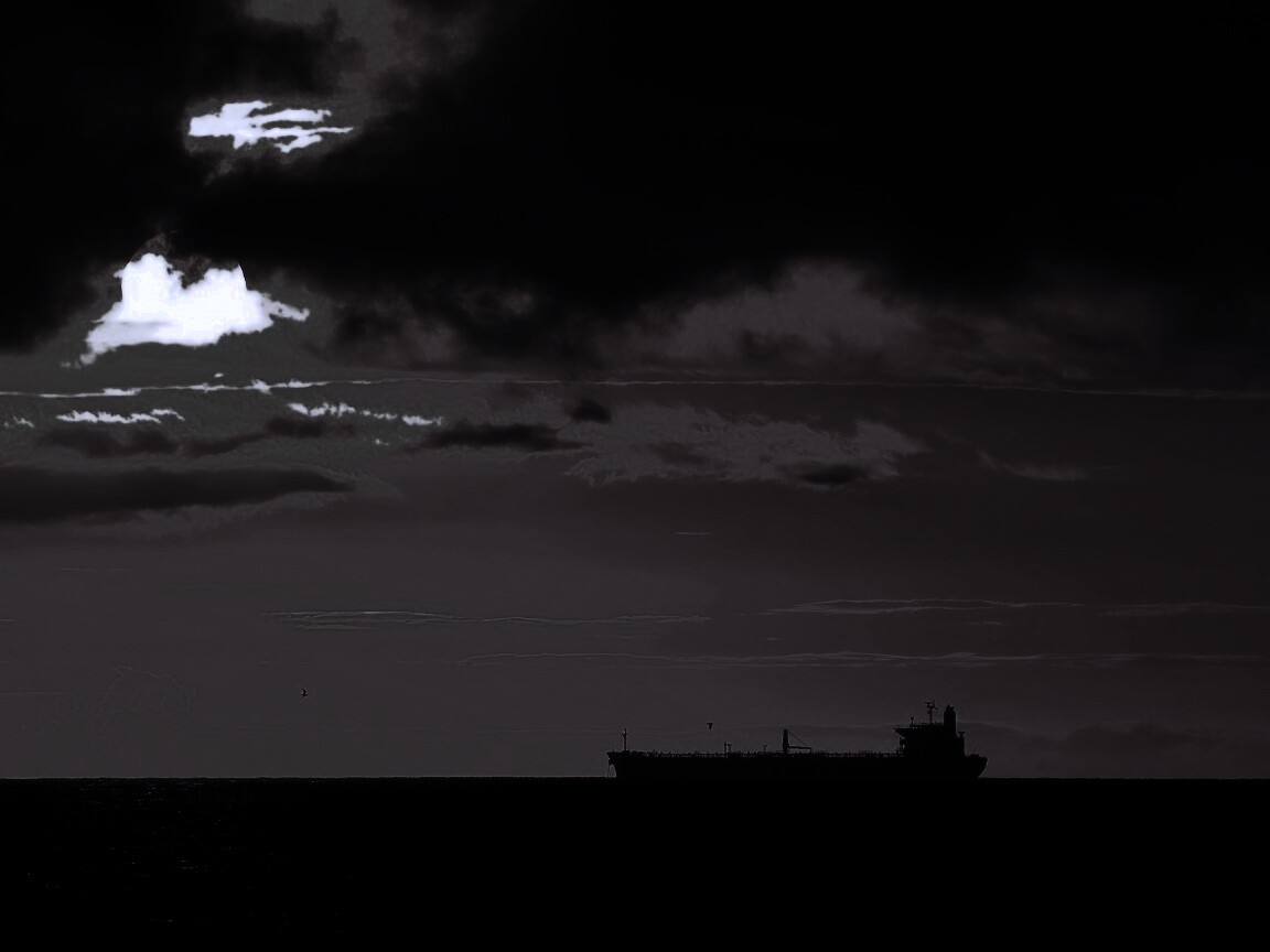 Баржа на закате обои