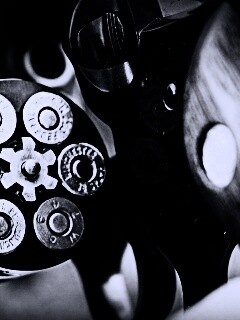 Револьвер обои