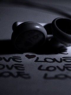 Наушники и любовь обои