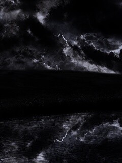 Тучи над лугом обои