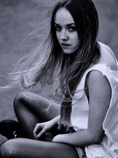 Девушка в образе модели обои