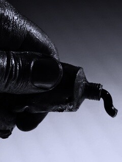 Чёрная краска обои