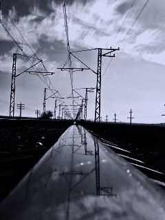 Отражение в рельсе обои