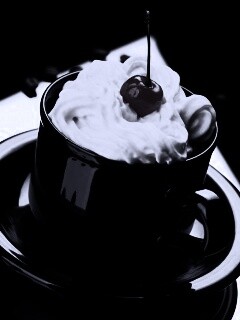 Вишня в креме обои